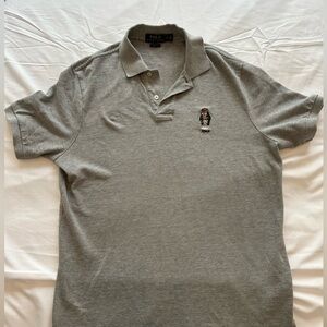 Men’s grey polo